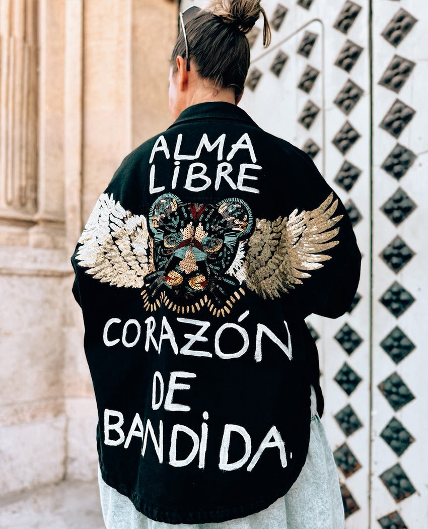 CAZADORA ALMA LIBRE