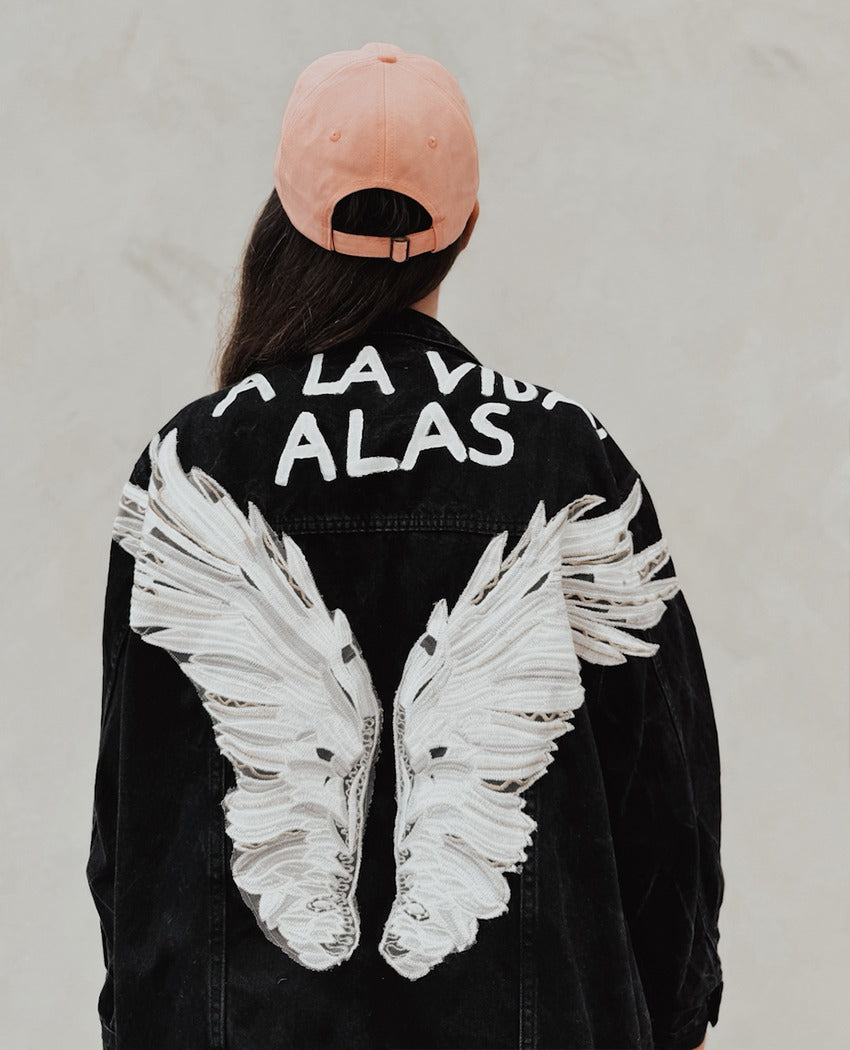 CAZADORA ALAS