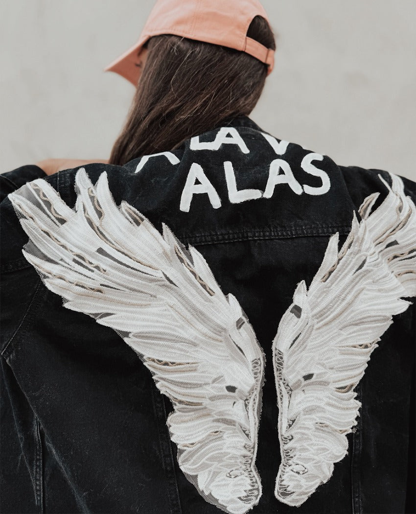 CAZADORA ALAS