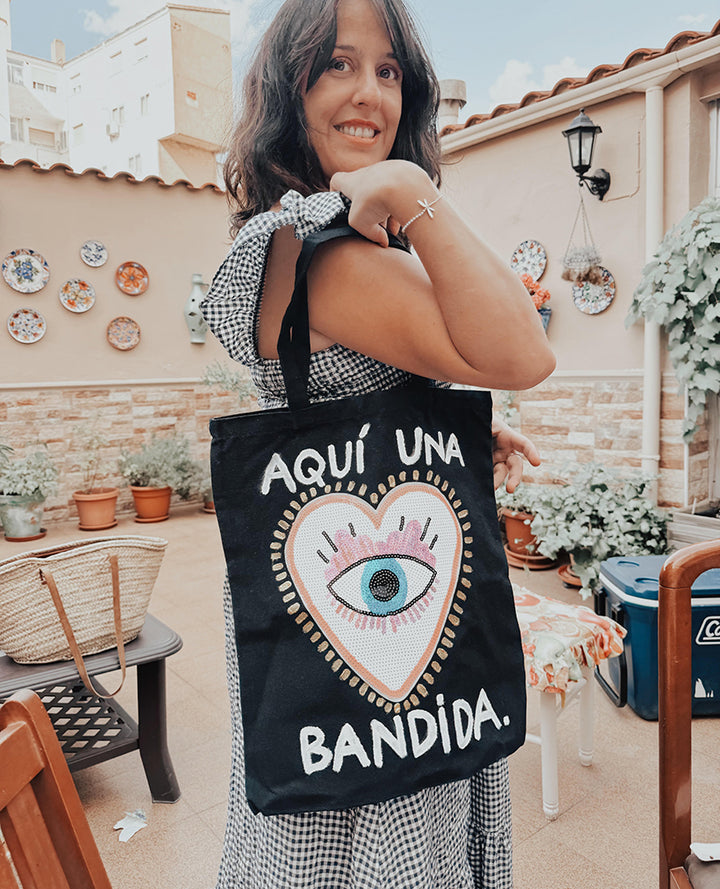 BOLSA AQUÍ UNA BANDIDA