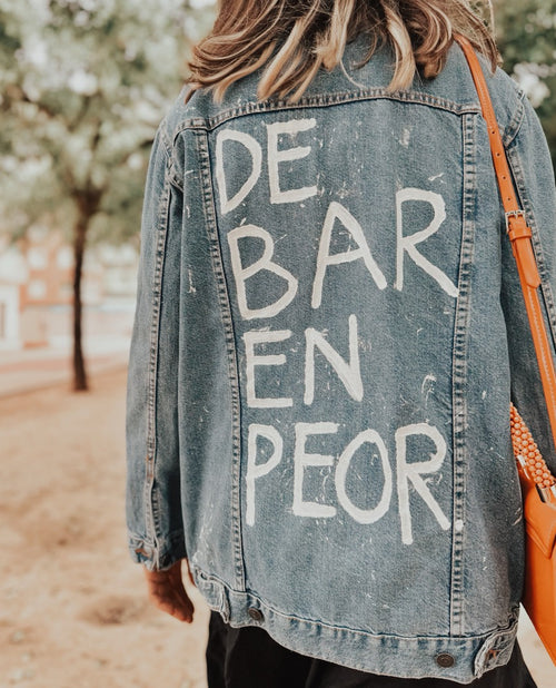 CAZADORA DE BAR EN PEOR