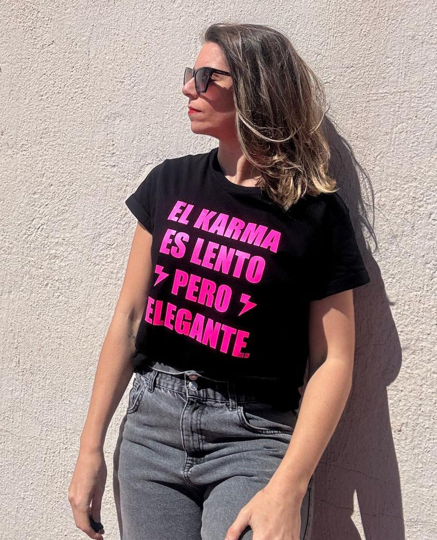 CAMISETA KARMA NEGRA