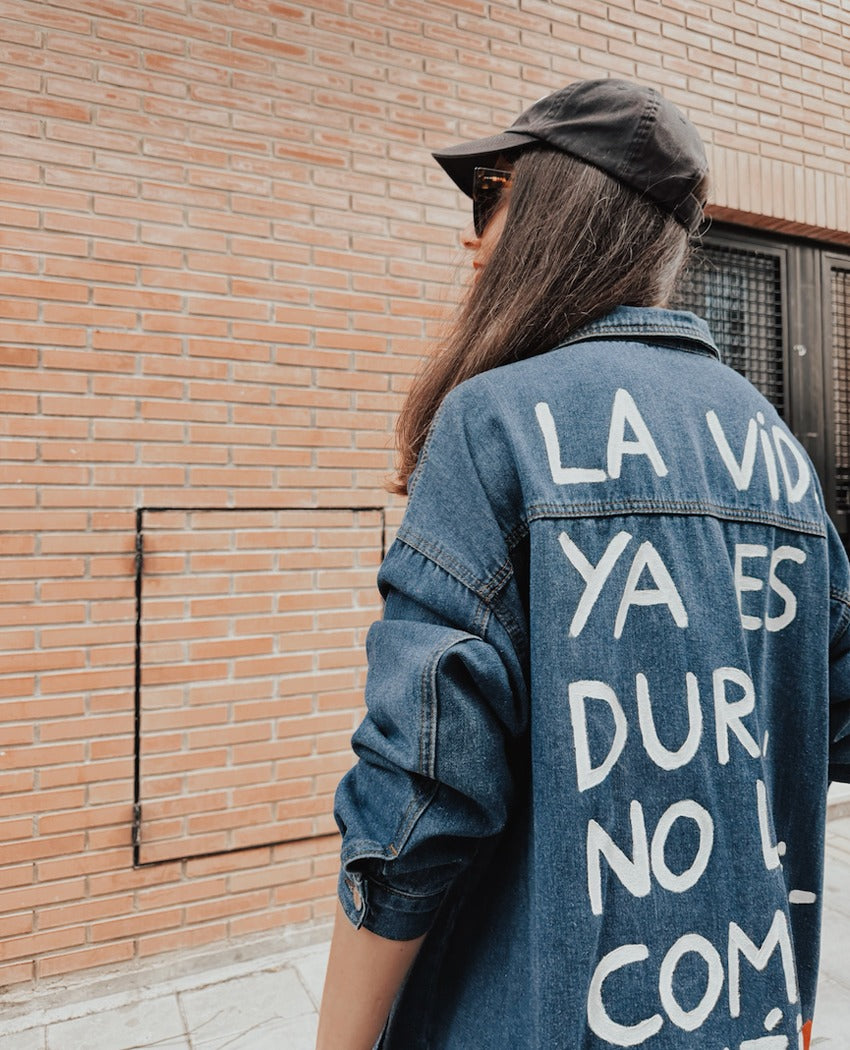 VESTIDO LA VIDA YA ES DURA