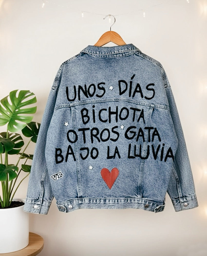 CAZADORA BICHOTA