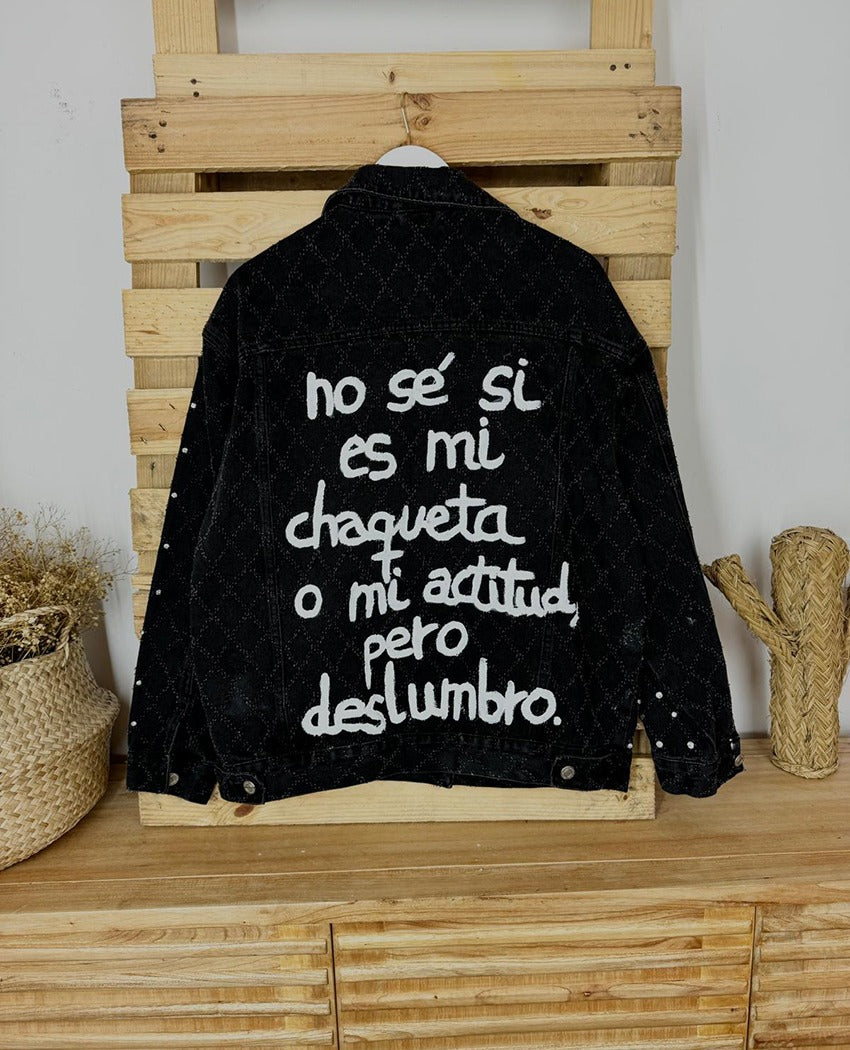 CAZADORA ACTITUD
