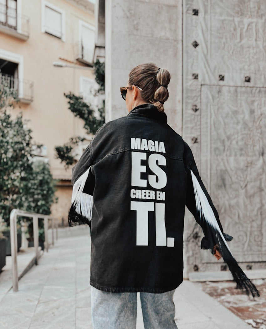 CAZADORA CREER EN TI