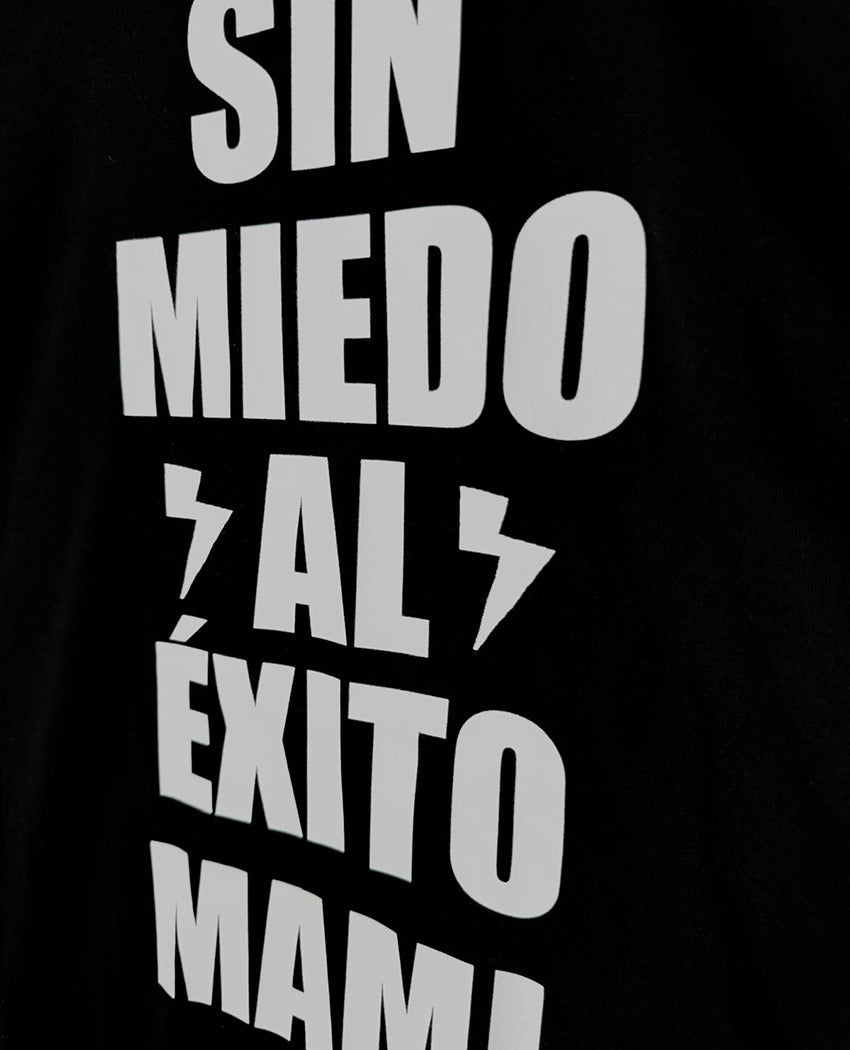 CAMISETA SIN MIEDO NEGRA