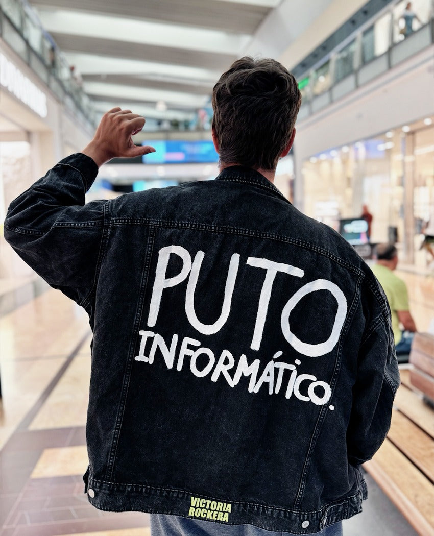 CAZADORA PUTO INFORMÁTICO