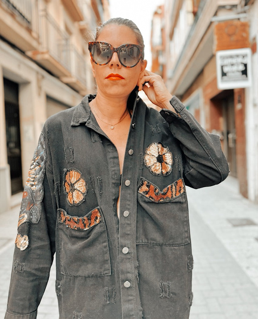 CAZADORA SER GUAPA
