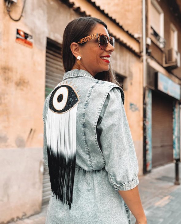 regi3 VESTIDO OJO PODEROSO