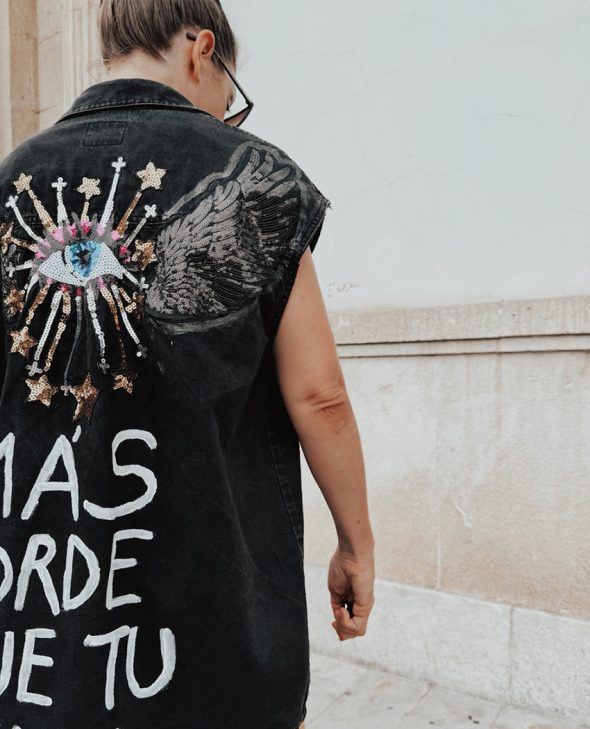 VESTIDO MÁS BORDE