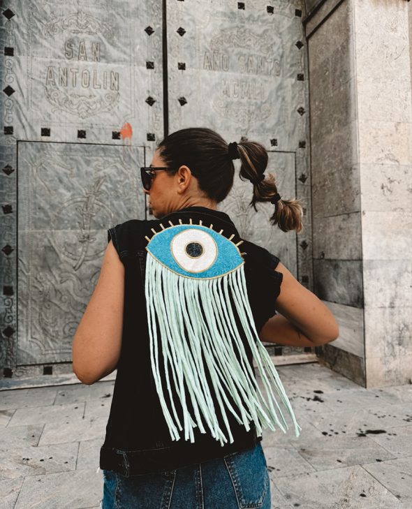 ojo1 CHALECO OJO TURQUESA