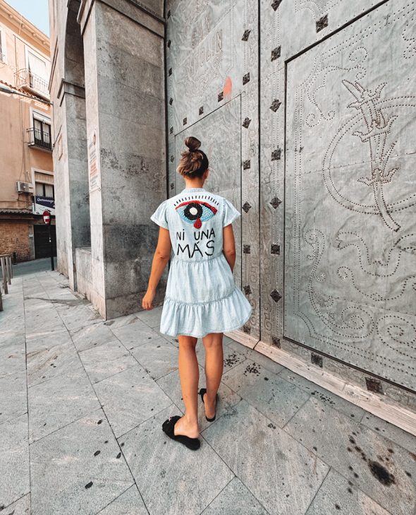 ves5 VESTIDO NI UNA MENOS