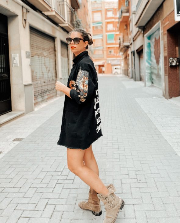 CAZADORA SER GUAPA