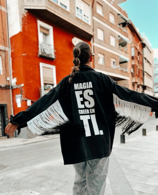 CAZADORA CREER EN TI
