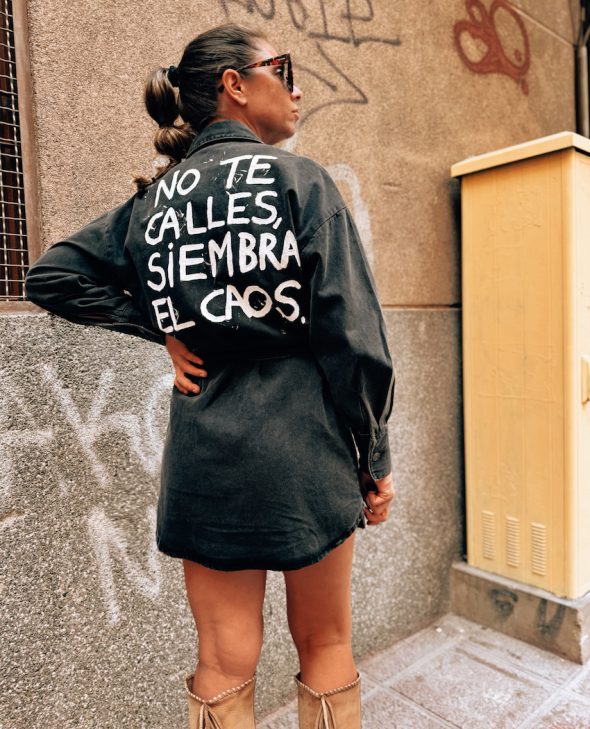 VESTIDO SIEMBRA EL CAOS