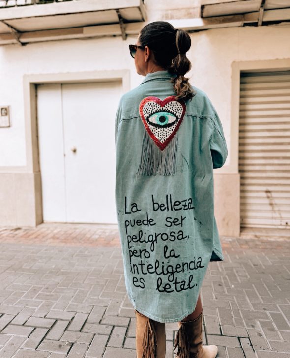 VESTIDO LA INTELIGENCIA ES LETAL