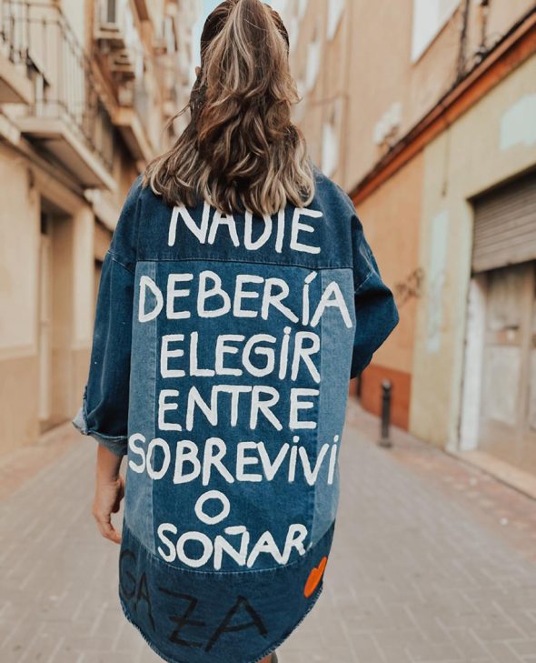 VESTIDO SOBREVIVIR O SOÑAR