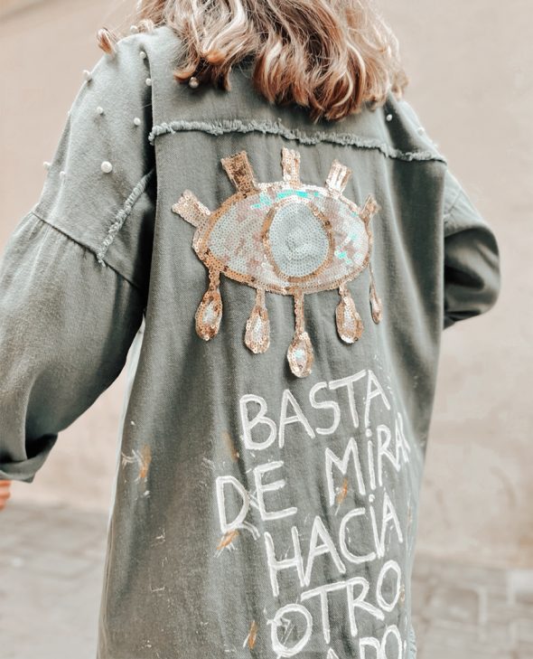 a2 CAZADORA BASTA