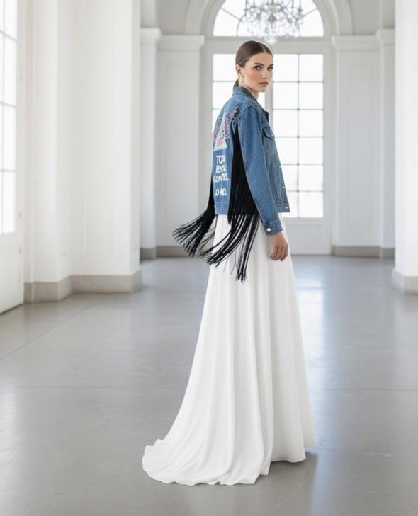 cazadora3 CAZADORA BAJO CONTROL