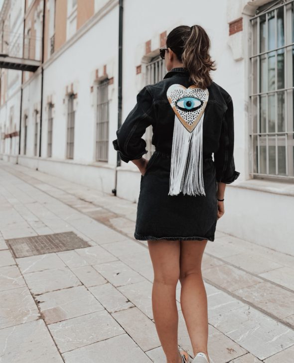 je9 VESTIDO FLECOS CORAZÓN