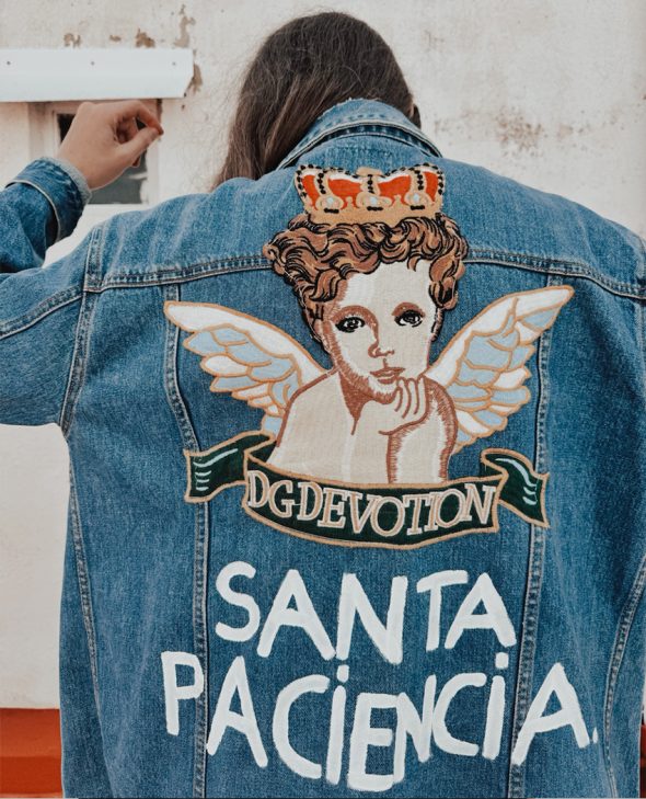 CAZADORA SANTA PACIENCIA