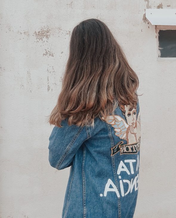 CAZADORA SANTA PACIENCIA